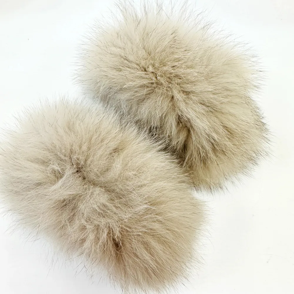 Fluffy Pangasa Faux Fur Cuffs for Enhanced Style